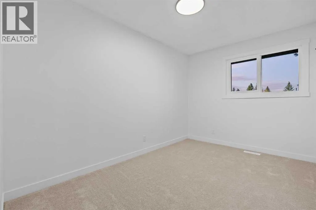 423 Queen Anne Way SE