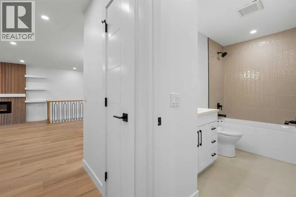 423 Queen Anne Way SE