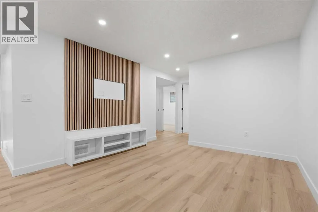 423 Queen Anne Way SE