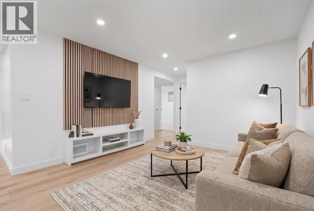 423 Queen Anne Way SE