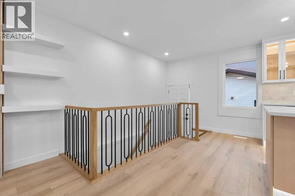 423 Queen Anne Way SE