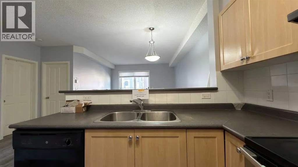 2303, 333 Taravista Drive NE