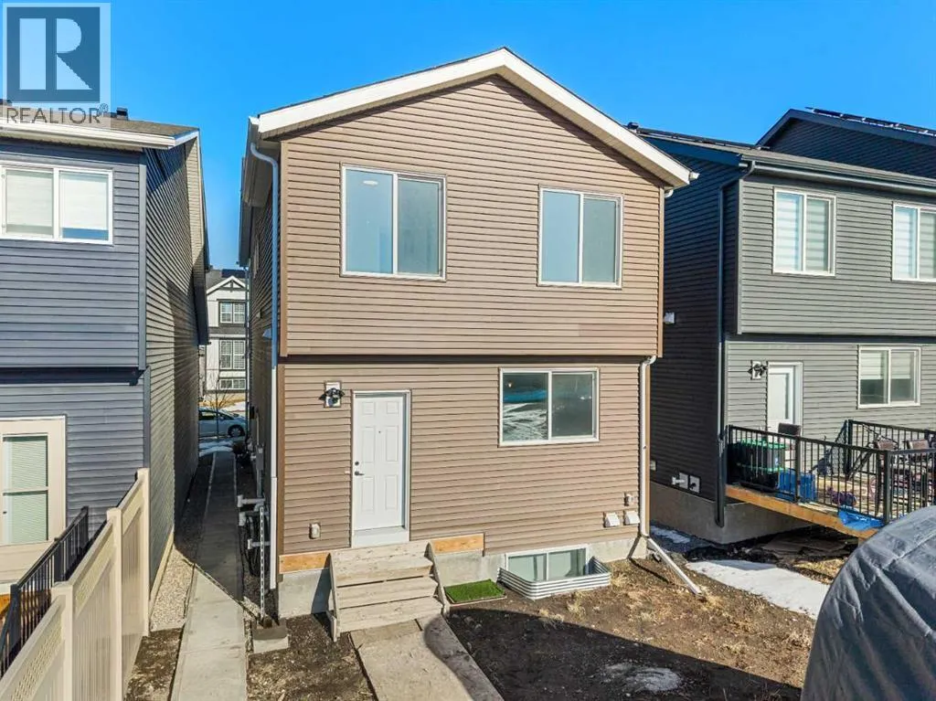 218 Aquila Way NW