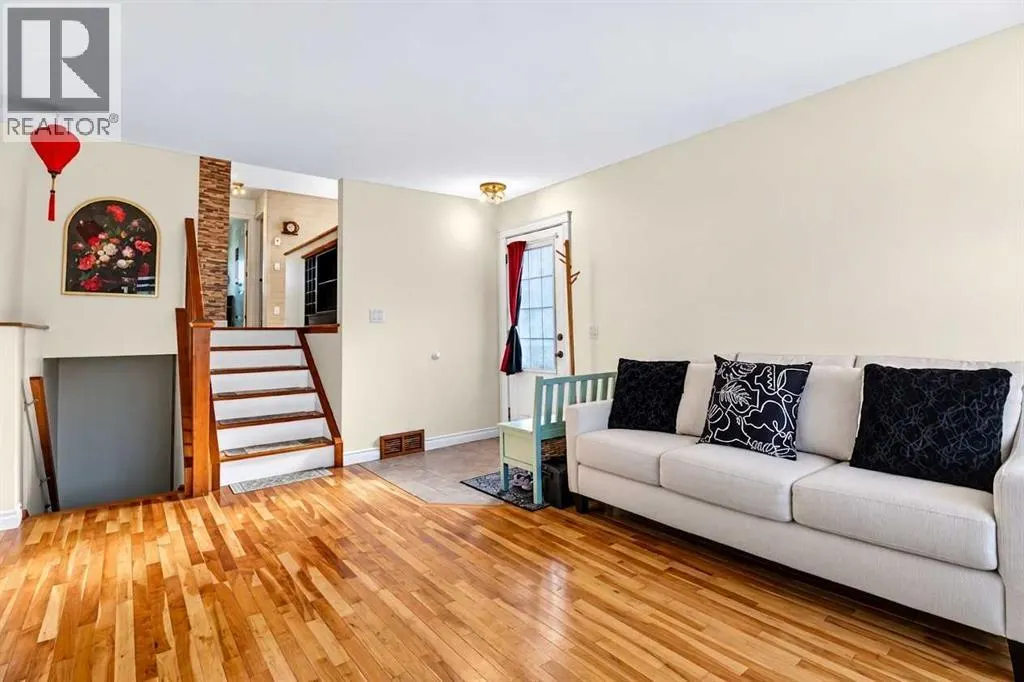 20 Erin Croft Place SE