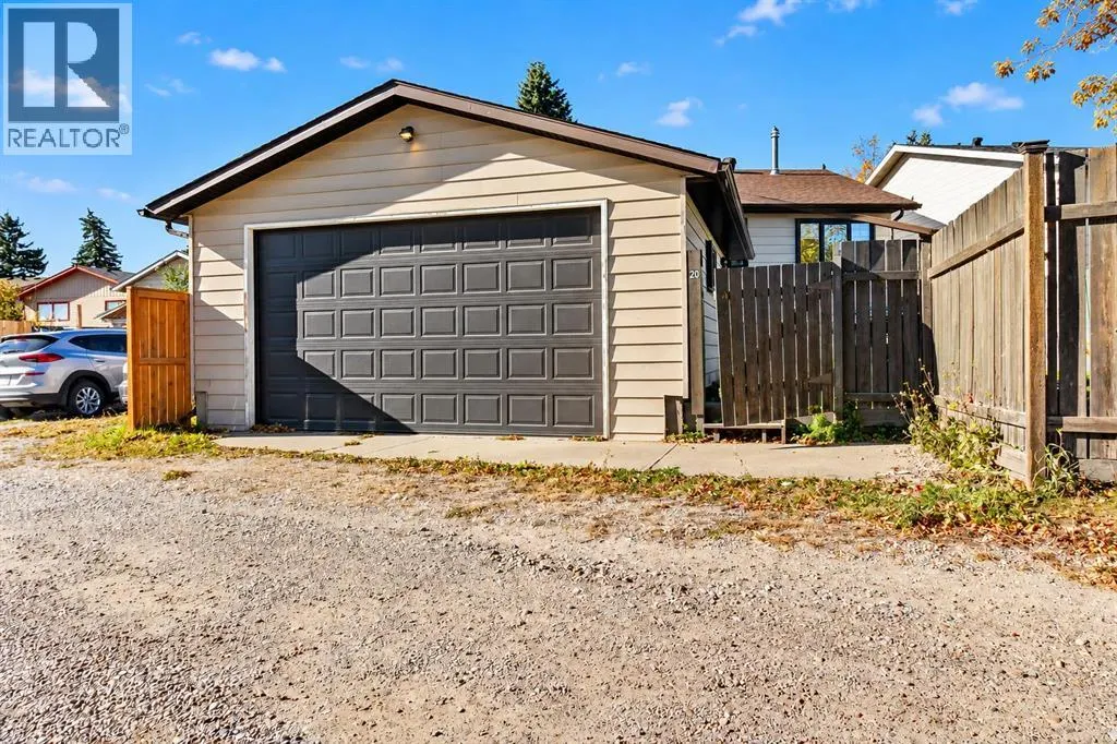 20 Erin Croft Place SE