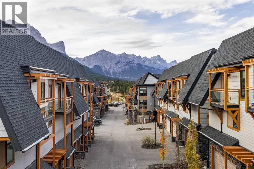 306, 106 Stewart Creek Rise