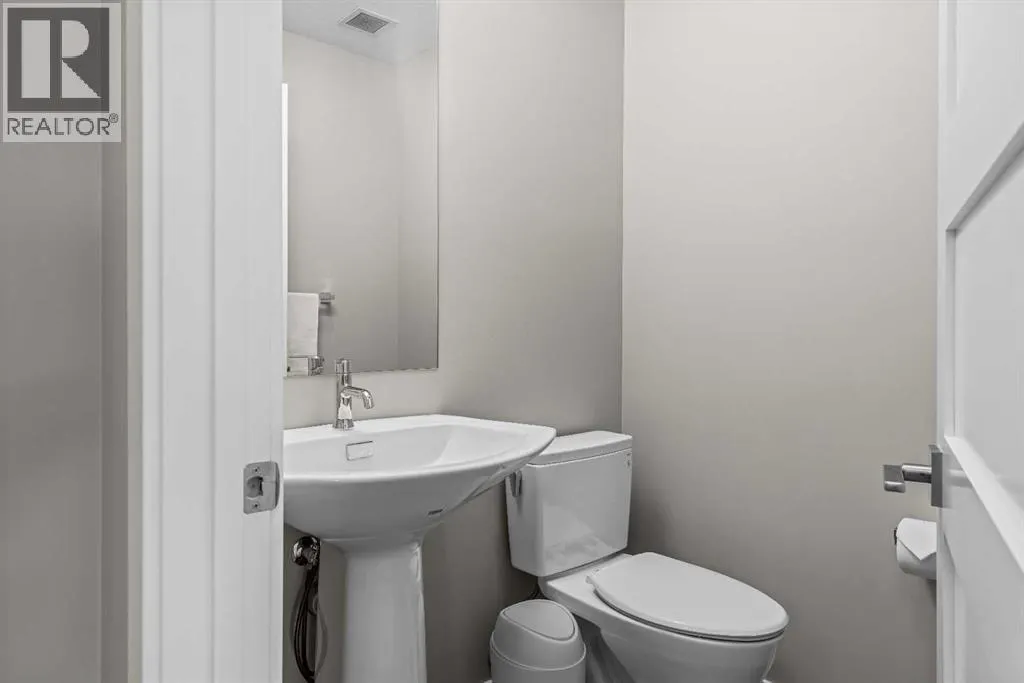 306, 106 Stewart Creek Rise