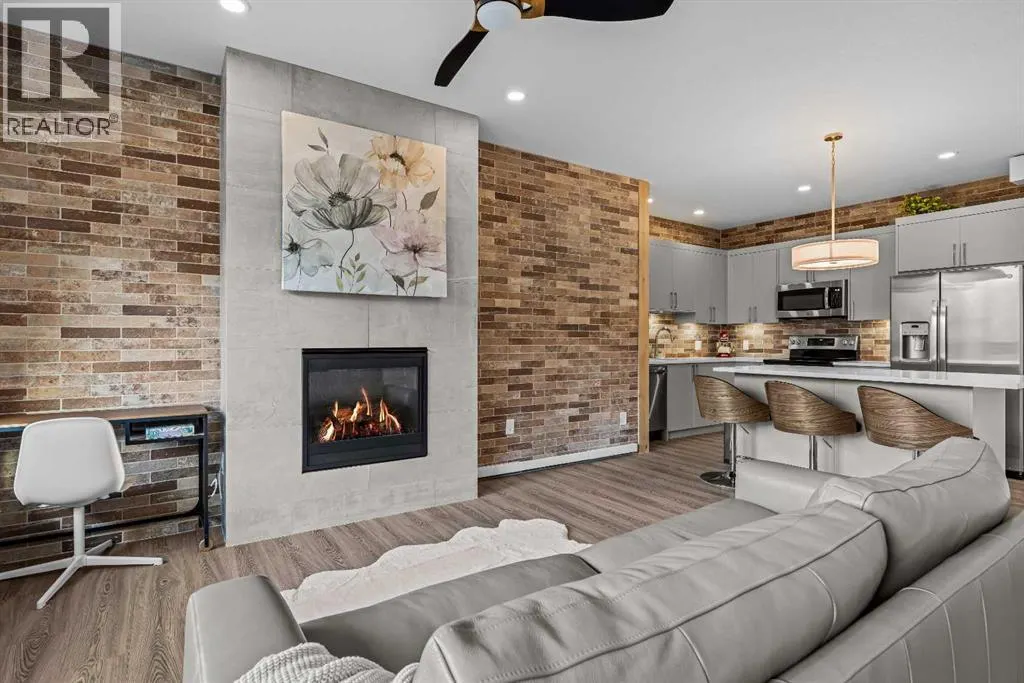 306, 106 Stewart Creek Rise