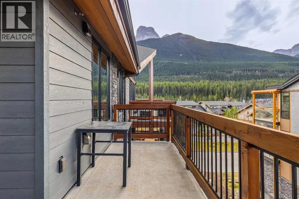306, 106 Stewart Creek Rise