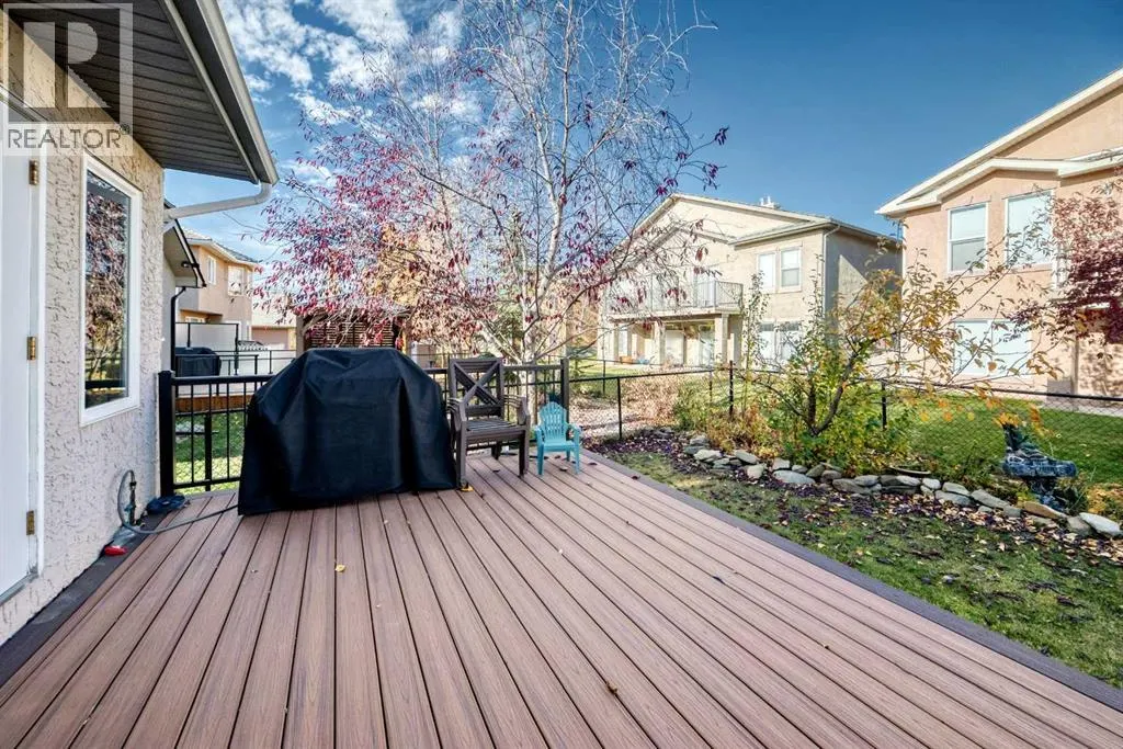 222 Royal Crest Place NW