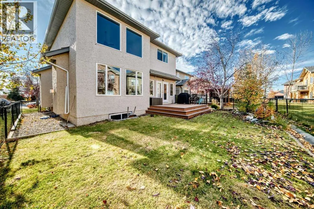 222 Royal Crest Place NW