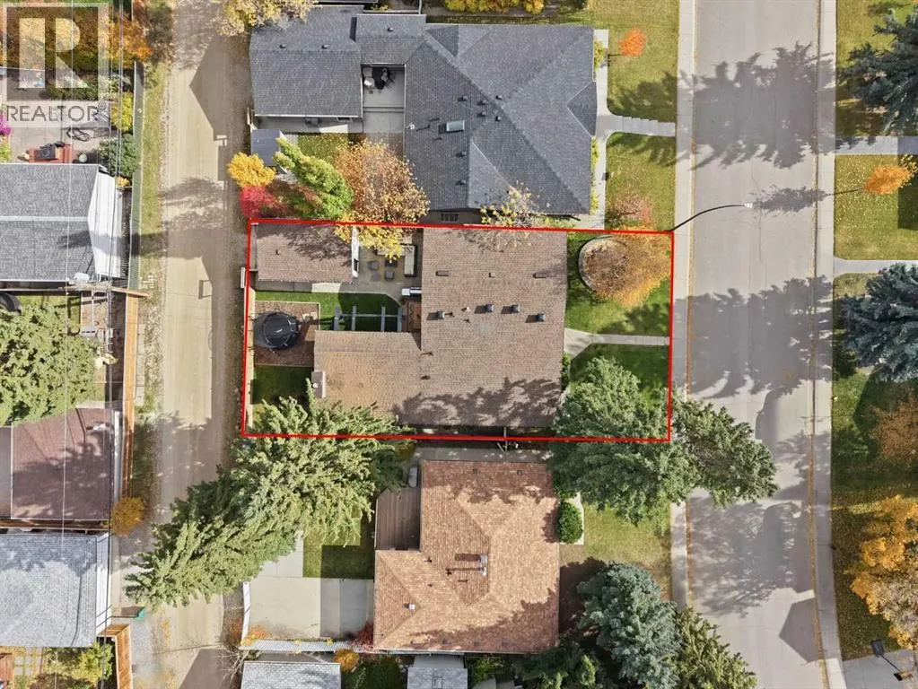2740 Lionel Crescent SW