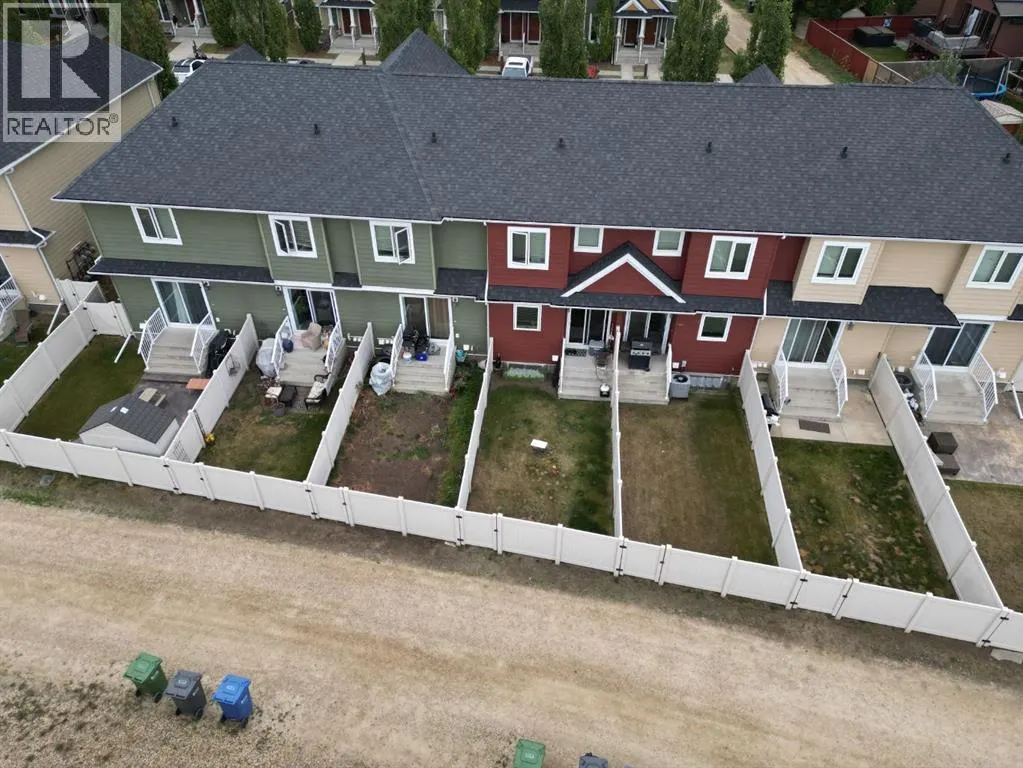 1404, 30 Carleton Avenue
