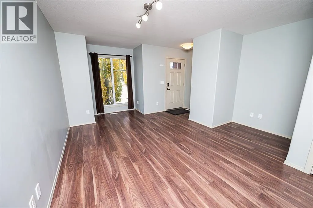 1404, 30 Carleton Avenue