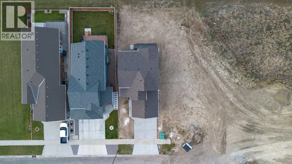 382 Canyon Meadows Road W