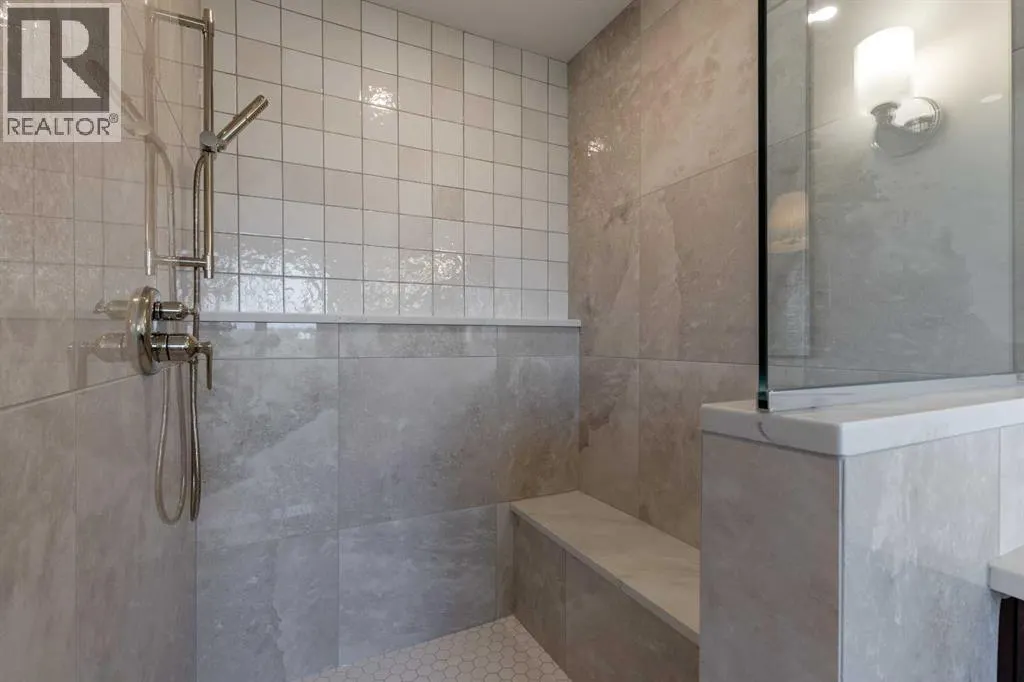382 Canyon Meadows Road W