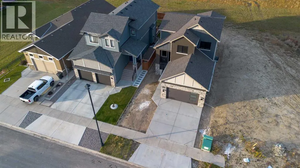 382 Canyon Meadows Road W