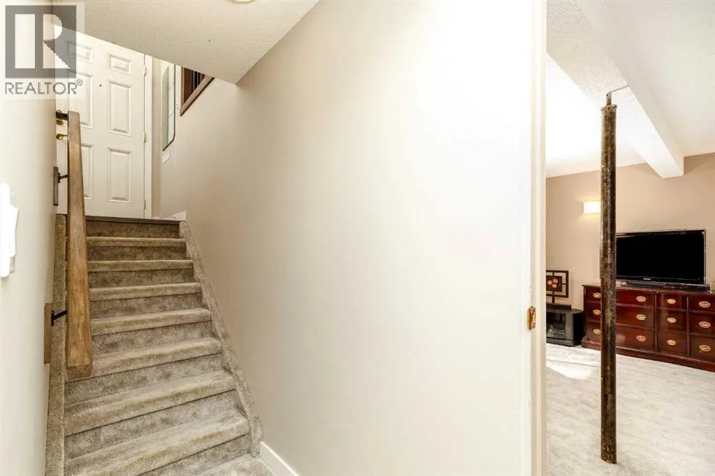 102 Welton Crescent
