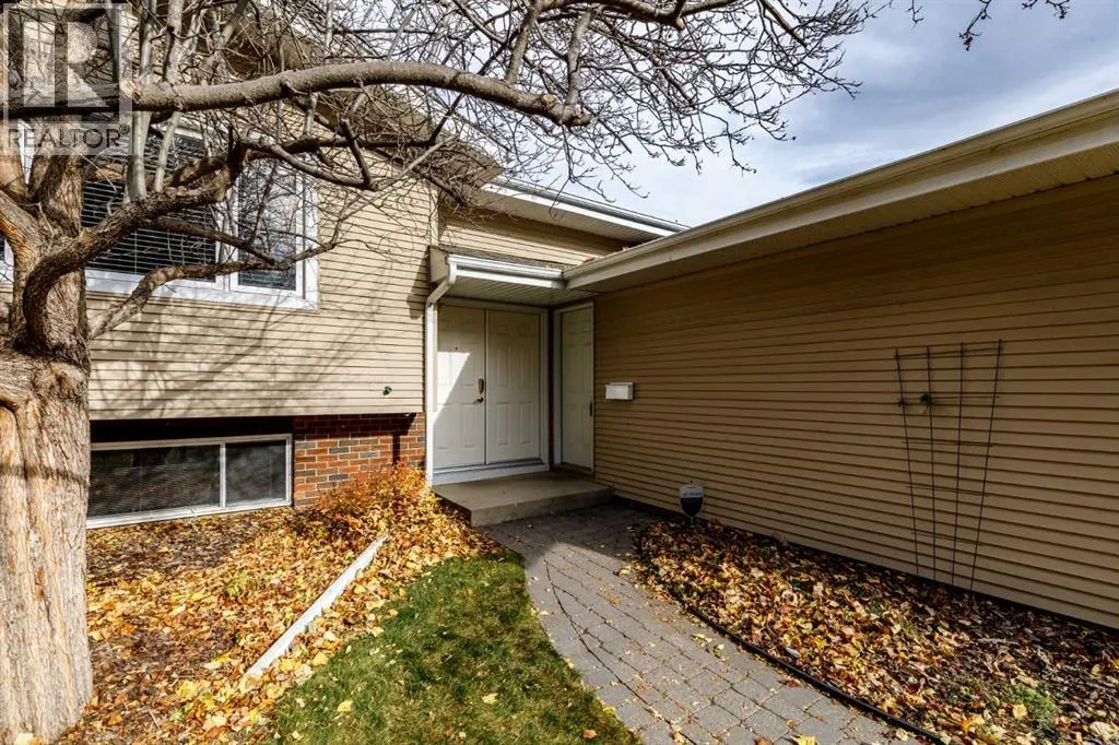 102 Welton Crescent