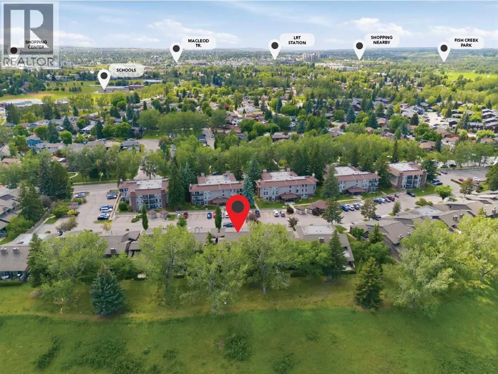 821, 860 Midridge Drive SE