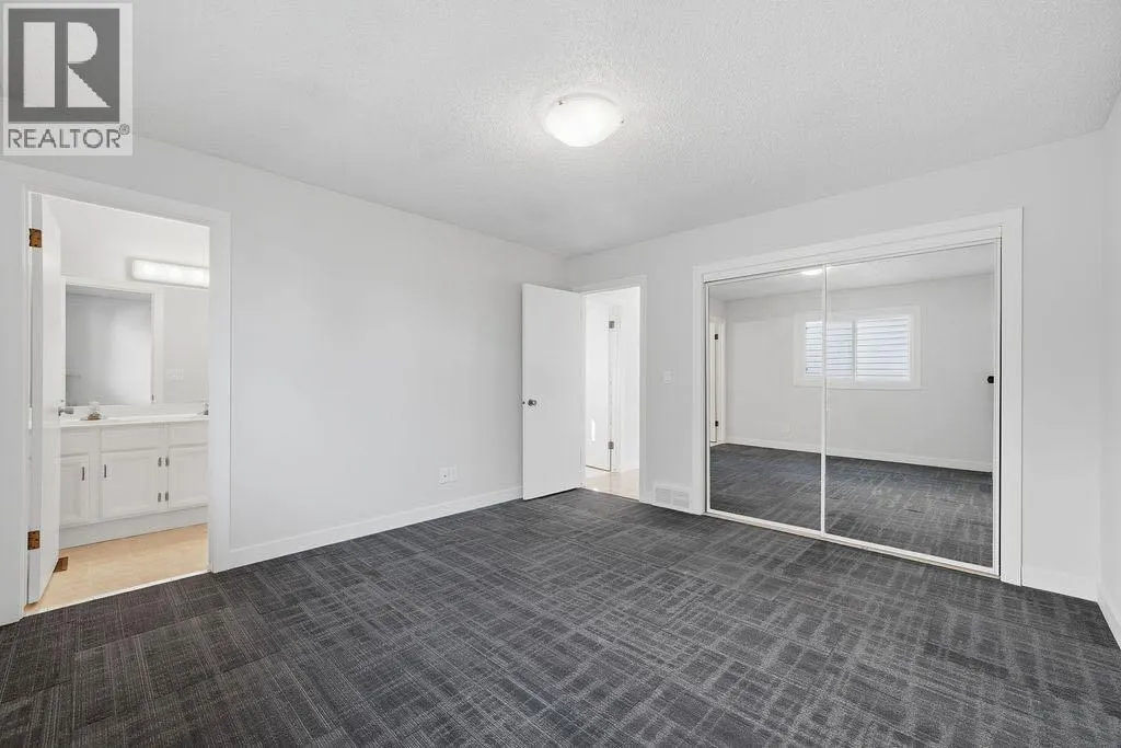 88 Woodfield Drive SW