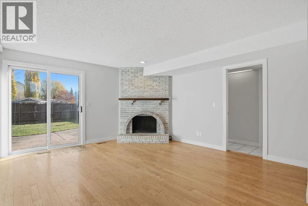 88 Woodfield Drive SW