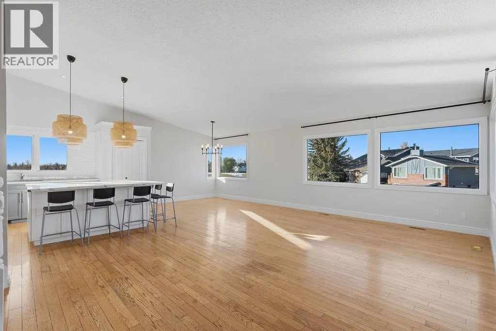 88 Woodfield Drive SW