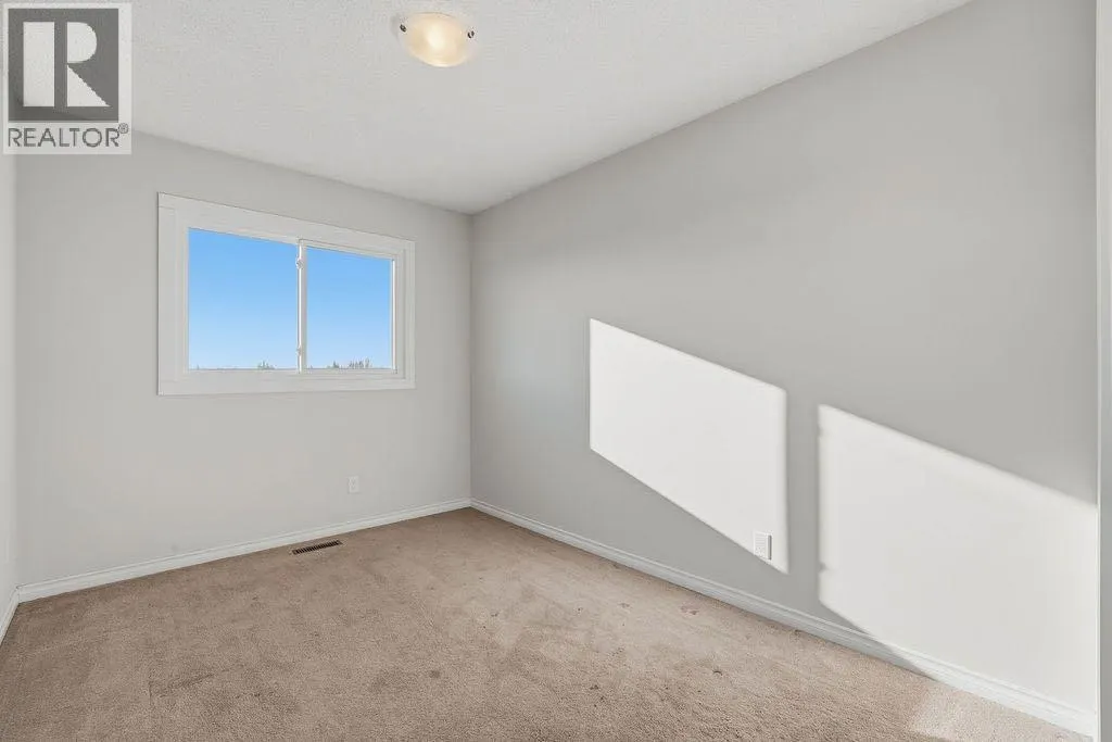 88 Woodfield Drive SW