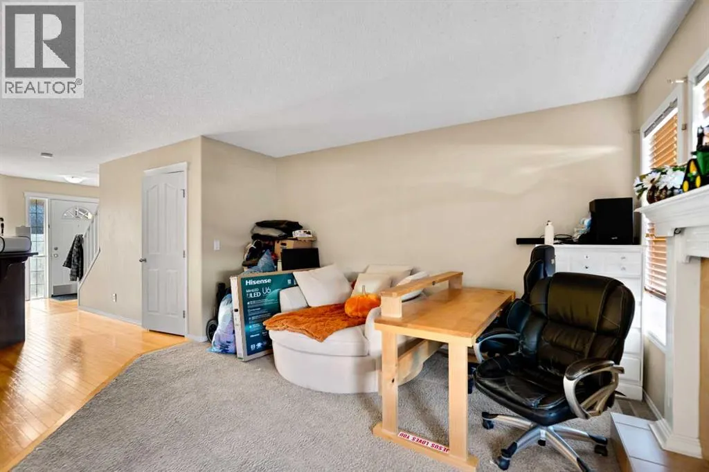 195 Cranberry Close SE