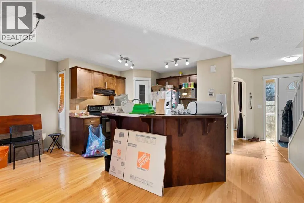 195 Cranberry Close SE