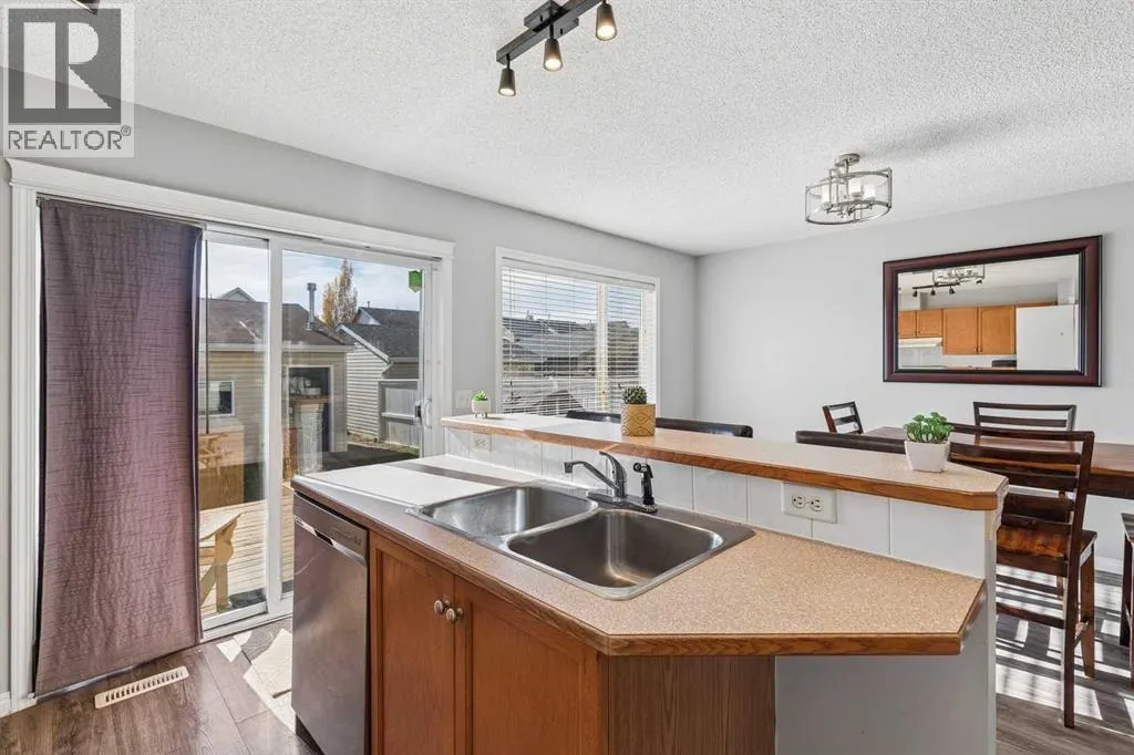 140 Prestwick Villas SE