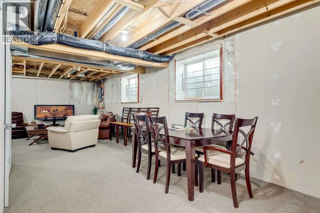 140 Prestwick Villas SE