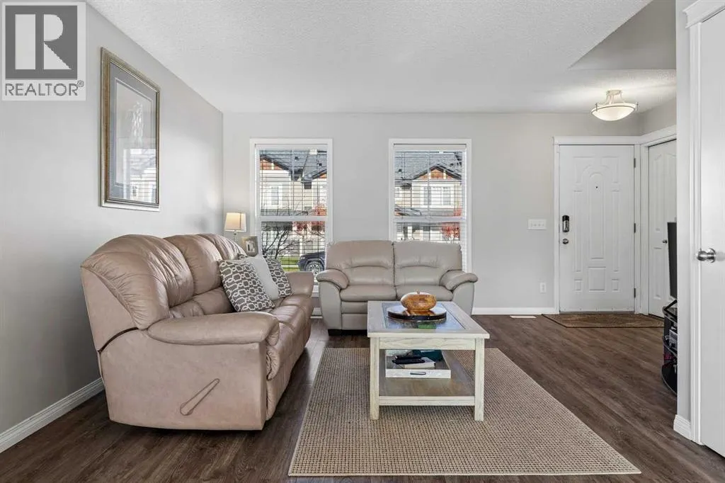 140 Prestwick Villas SE