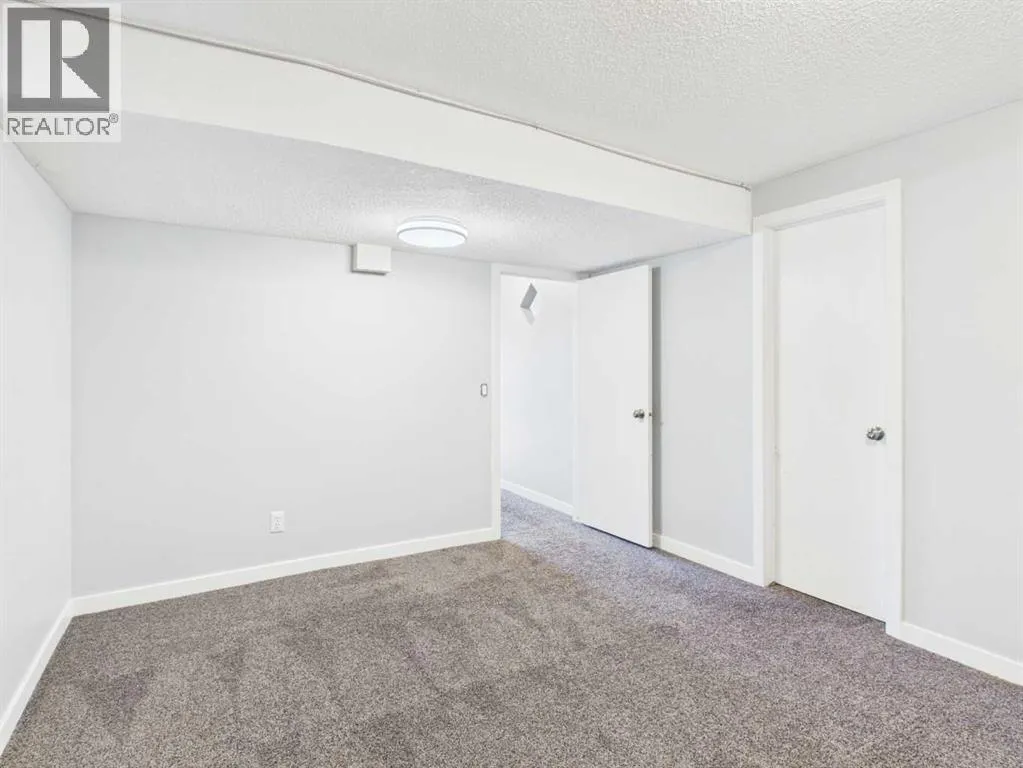 717 Sierra Madre Court SW
