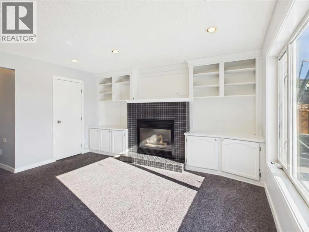 717 Sierra Madre Court SW