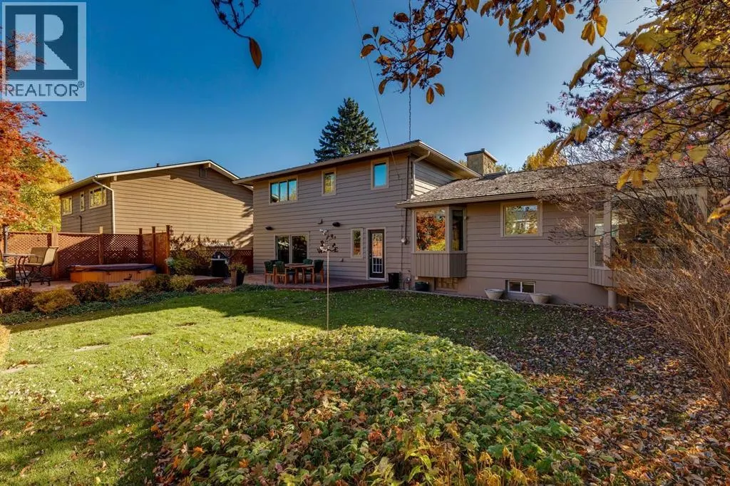 1228 Kerwood Crescent SW