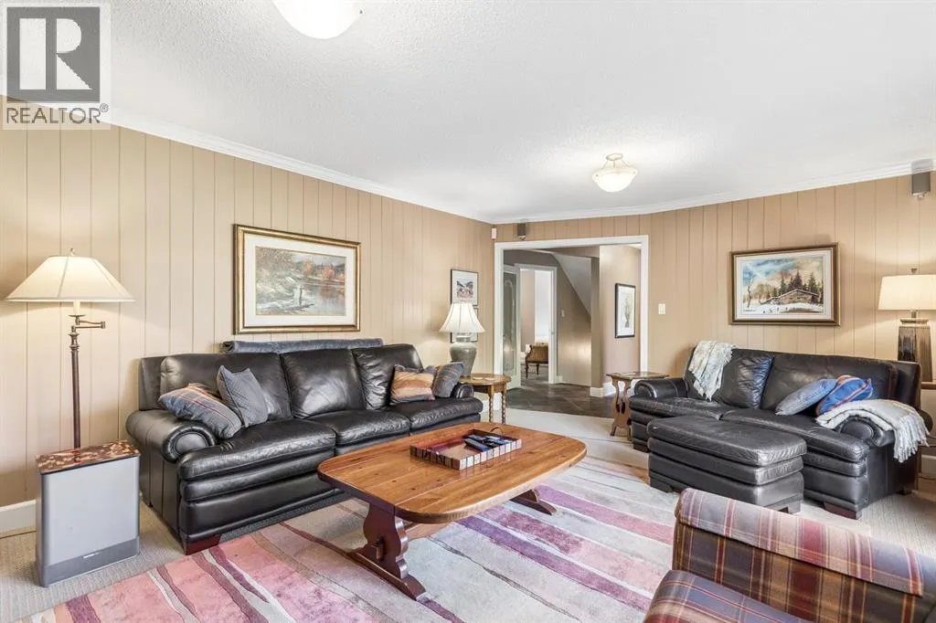 1228 Kerwood Crescent SW