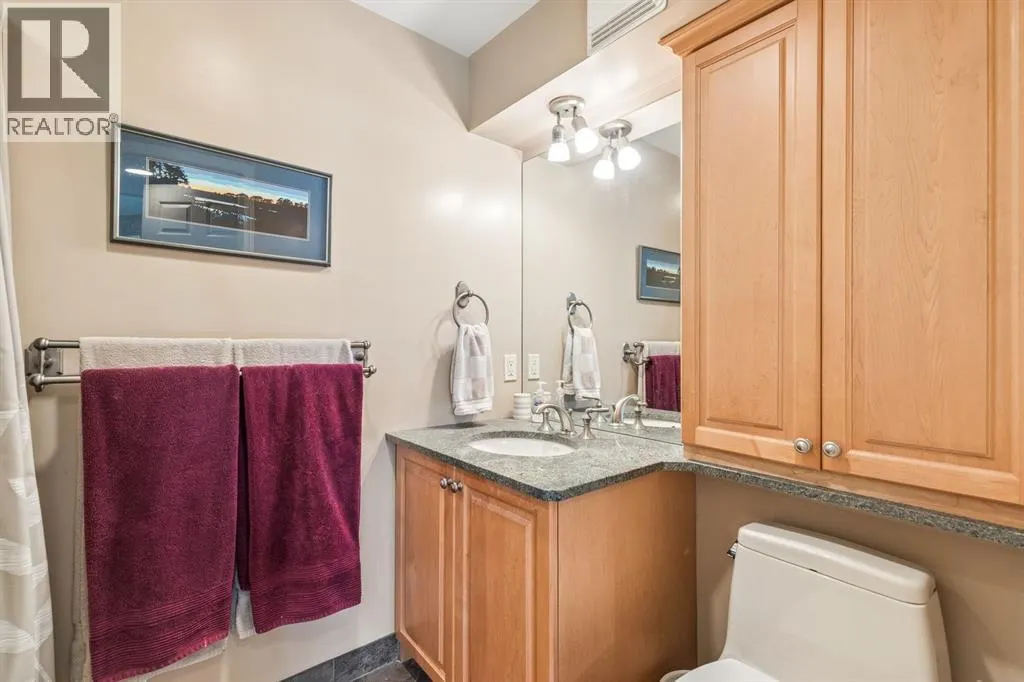 1228 Kerwood Crescent SW