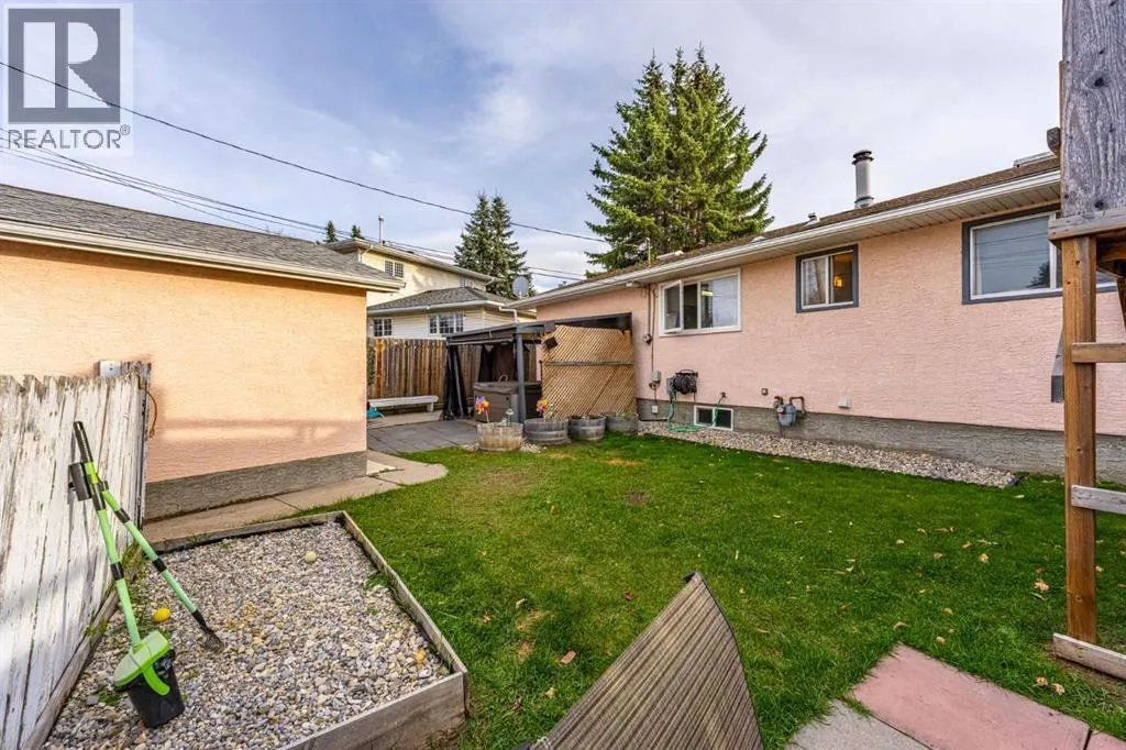 2120 Milne Drive NE