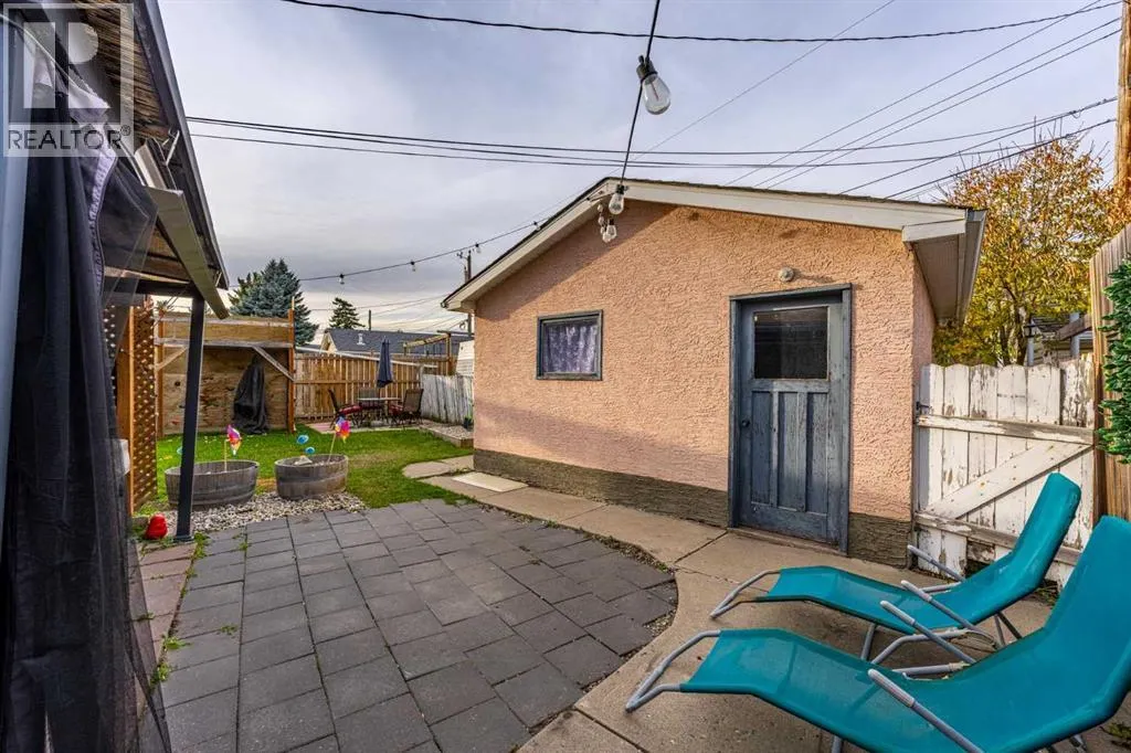 2120 Milne Drive NE