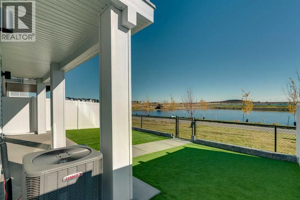 198 Savoy Landing SE