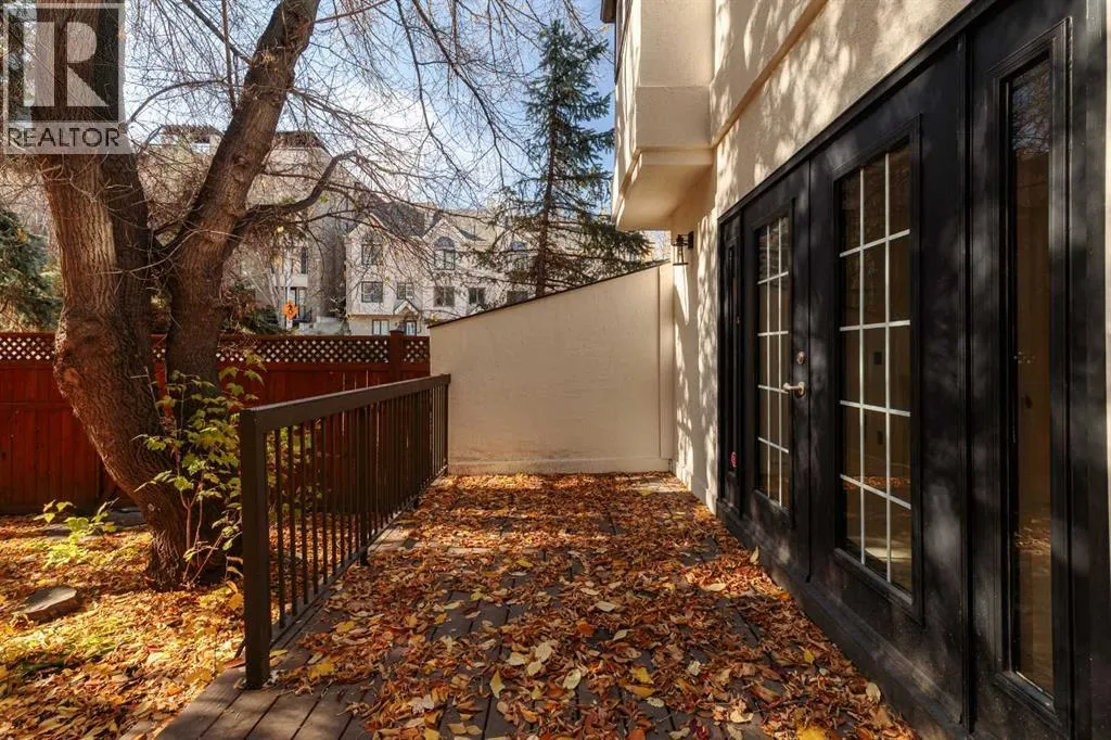 1425 Colborne Crescent SW