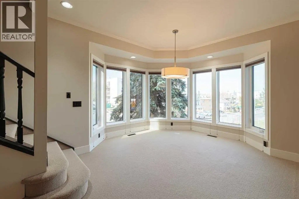 1425 Colborne Crescent SW
