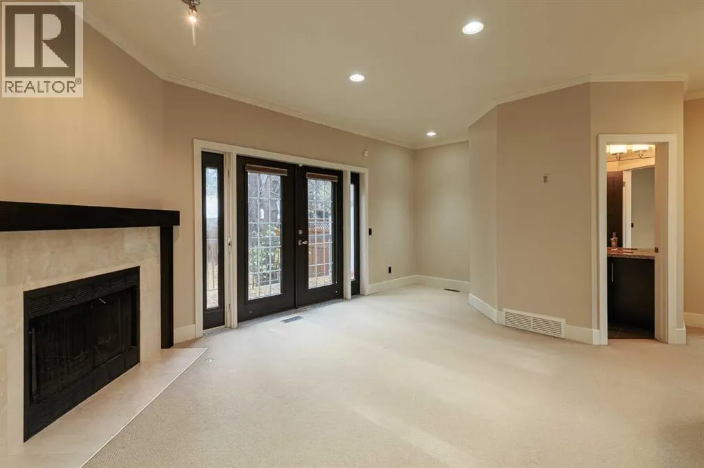 1425 Colborne Crescent SW