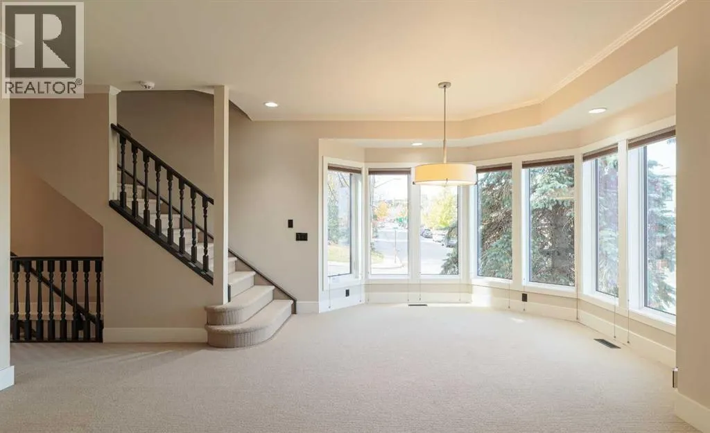 1425 Colborne Crescent SW
