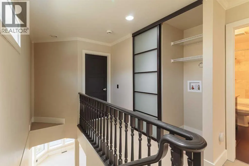 1425 Colborne Crescent SW