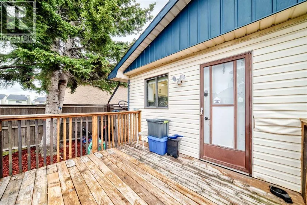 60 Falmere Court NE