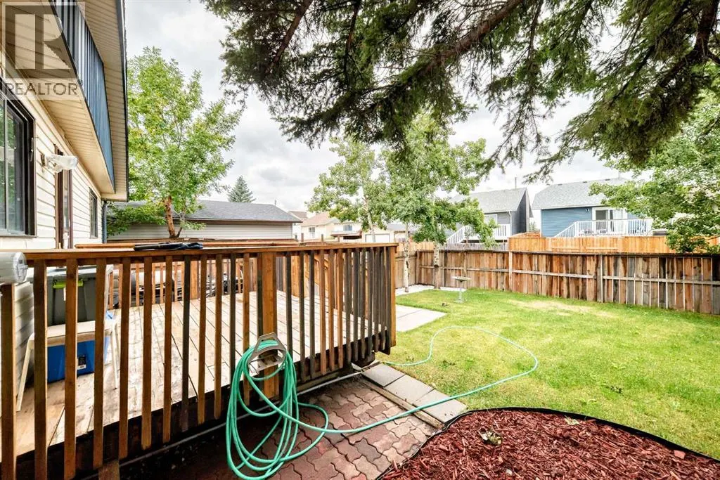 60 Falmere Court NE