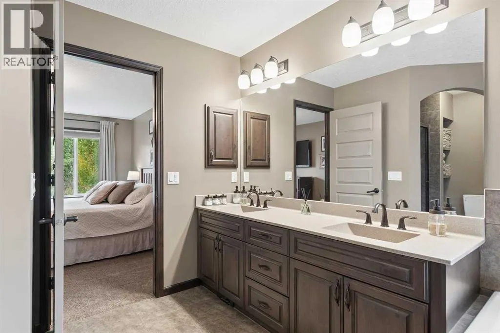 32 Cranarch Bay SE
