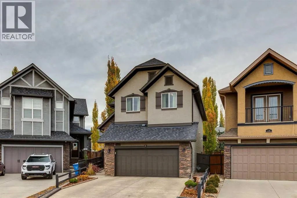 32 Cranarch Bay SE